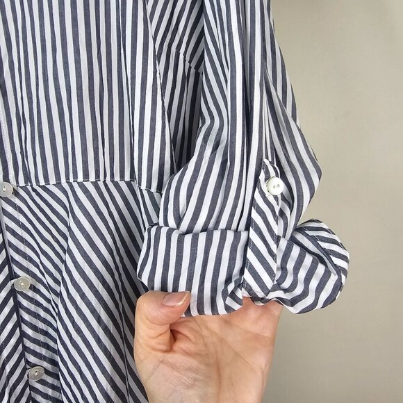 J. Jill Gray White Striped Button Up Tunic Sz 3X Lightweight Vneck Relaxed Fit - Picture 7 of 13